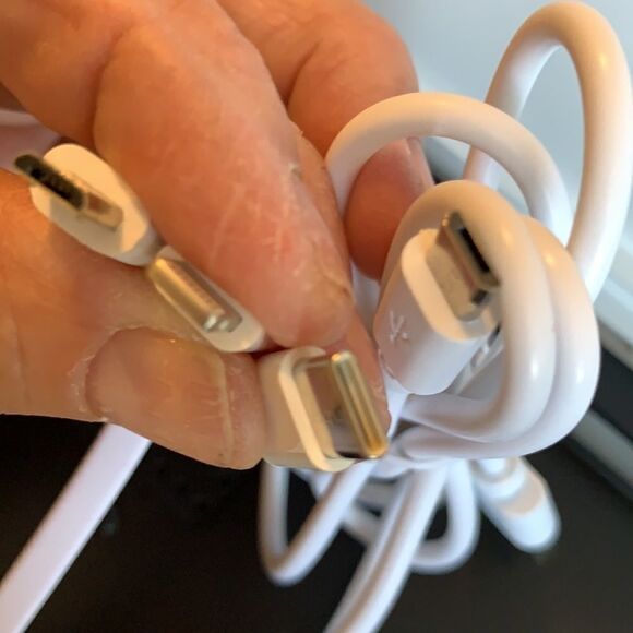 Sanitizer for cellphone, toothbrush, jewelry, etc. - Picture 5 of 5